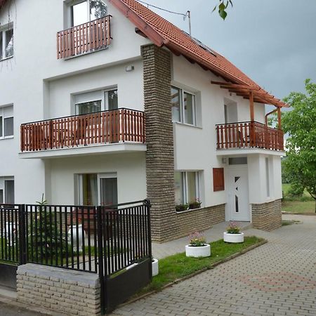 Varga Apartman Hévíz Apartman Kültér fotó